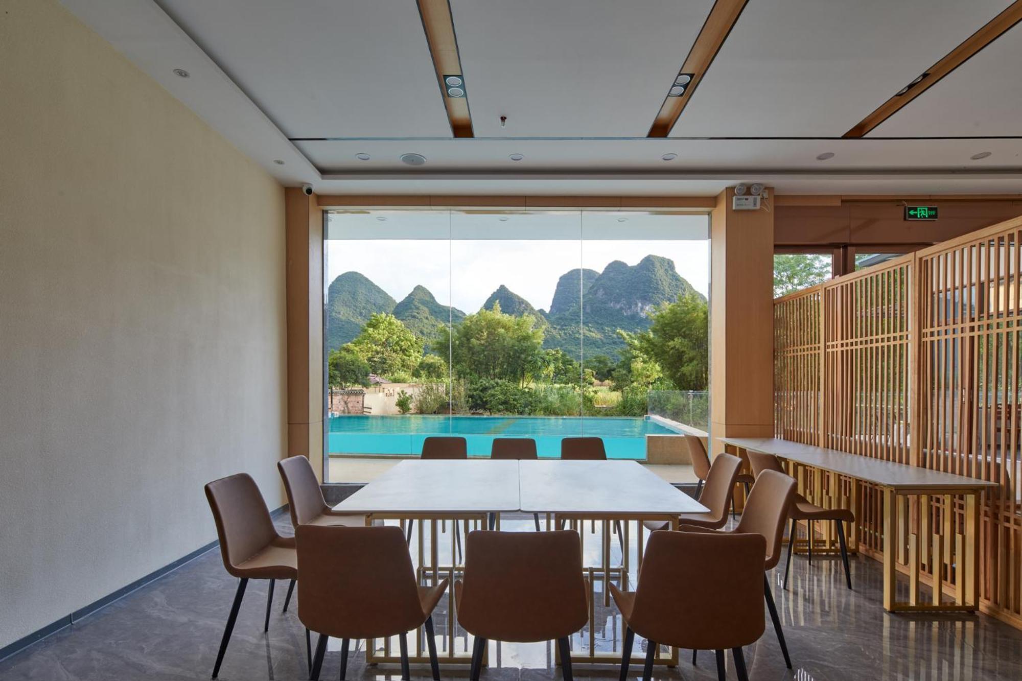 Yangshuo Fortune Lake Inn- One Way Free Pick Up From Airport Or Ts Over 3 Nights Экстерьер фото