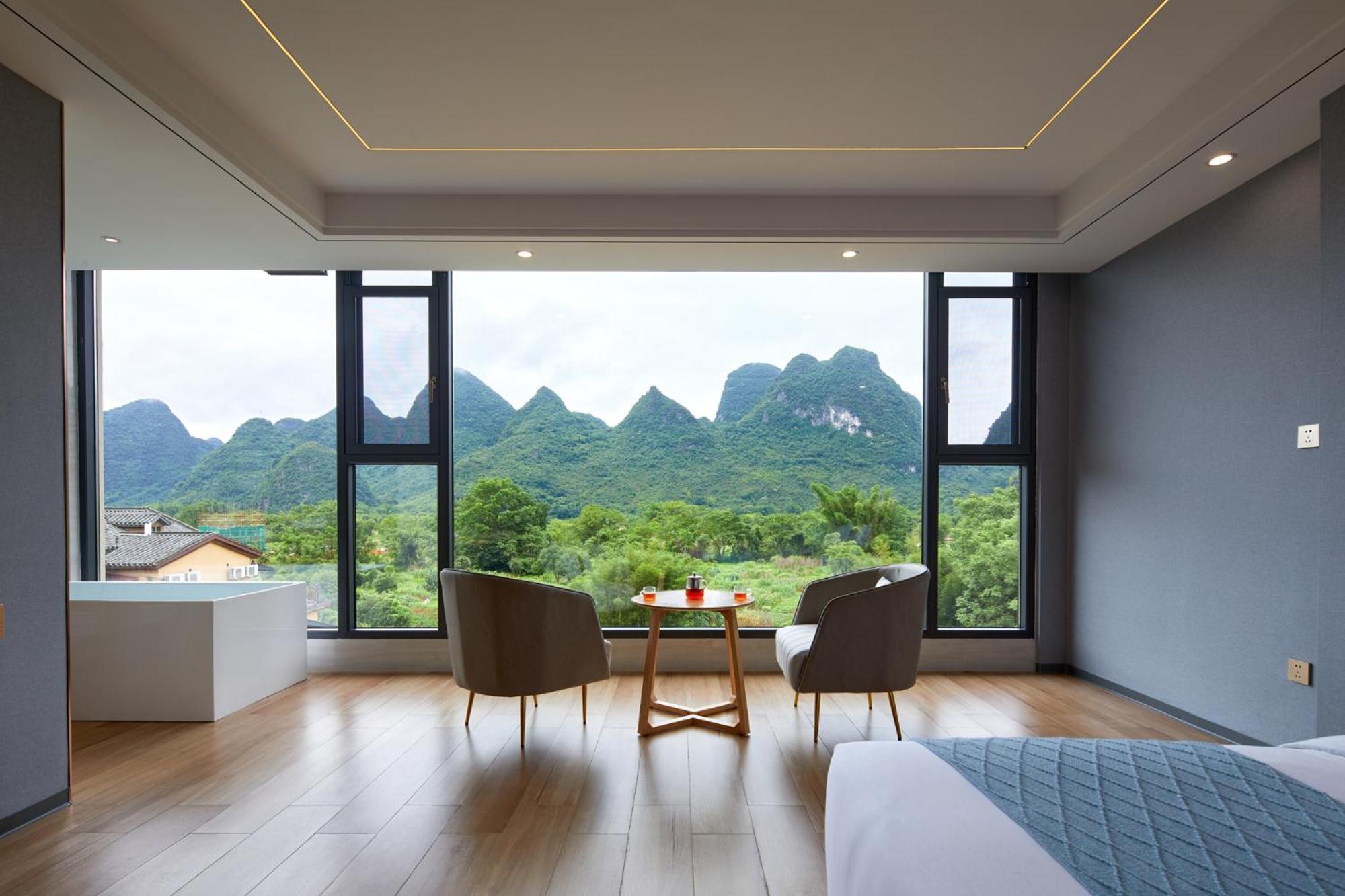 Yangshuo Fortune Lake Inn- One Way Free Pick Up From Airport Or Ts Over 3 Nights Экстерьер фото