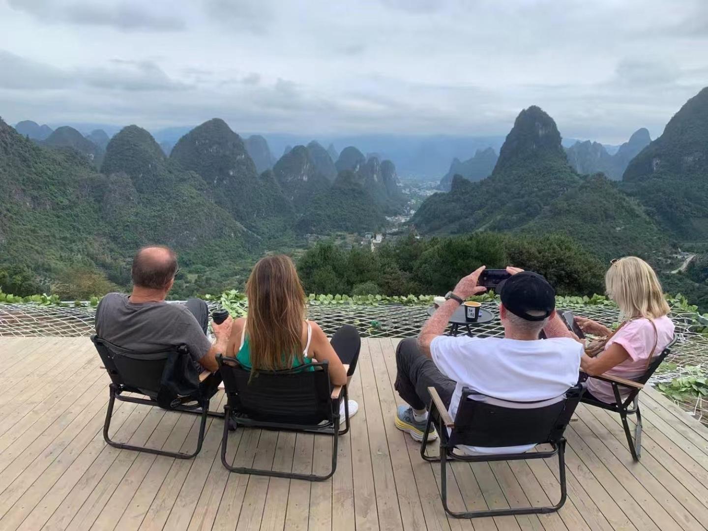 Yangshuo Fortune Lake Inn- One Way Free Pick Up From Airport Or Ts Over 3 Nights Экстерьер фото